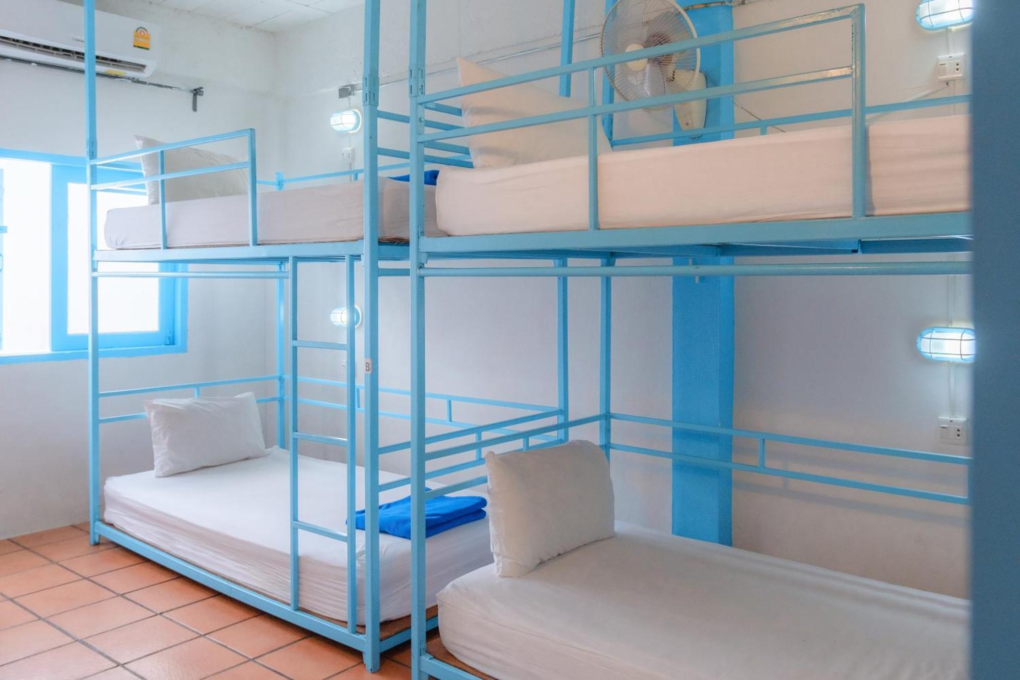 Hostel Bodega Bangkok Soi 23 (Adults Only) Exterior foto